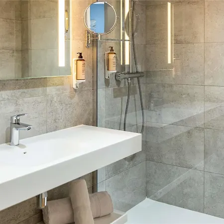 Mercure Toulouse Aeroport Hotel *